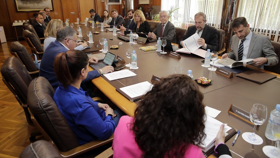 Pilar Miranda preside su último Consejo en el Puerto 'con los objetivos cumplidos'