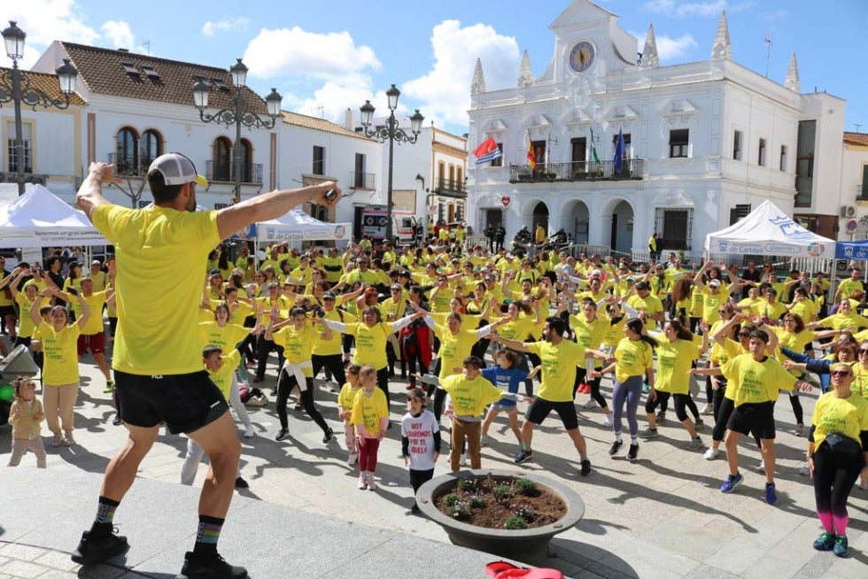 Marea amarilla contra el cáncer en Cartaya