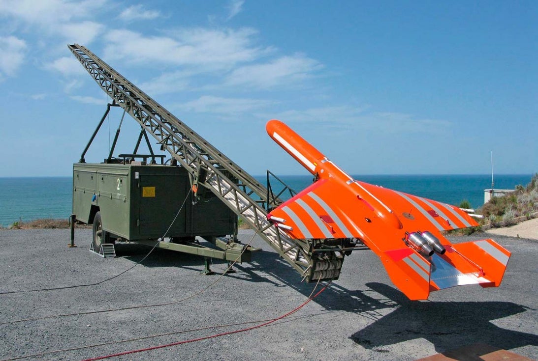 Un técnico del INTA acusa a la empresa de trato 'inhumano' tras resultar malherido por un dron