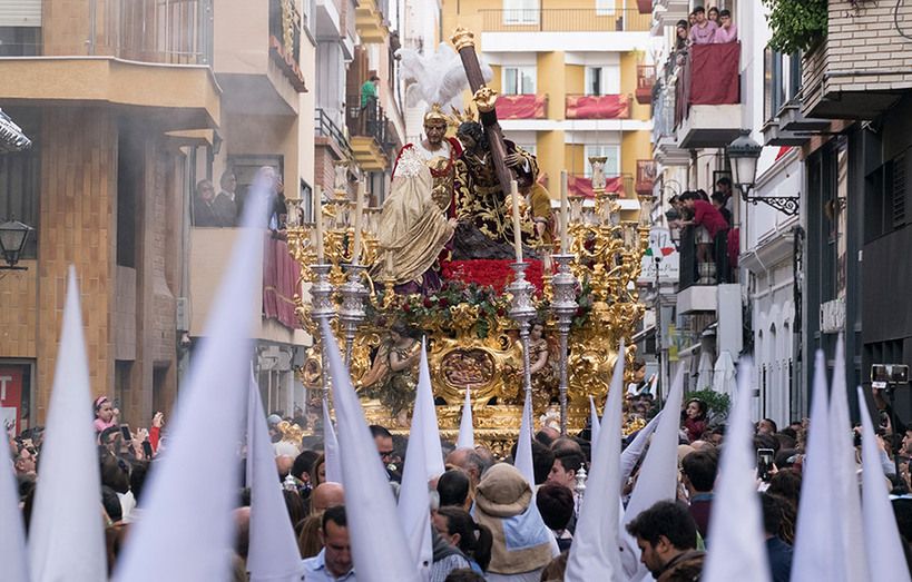 .....Lunes Santo en Huelva: Amor tras Jesús de las Penas