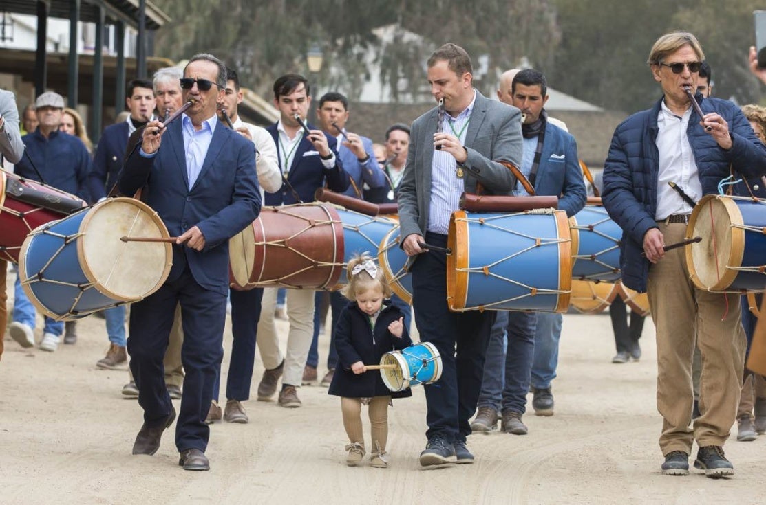 Huelva resplandece en El Rocío