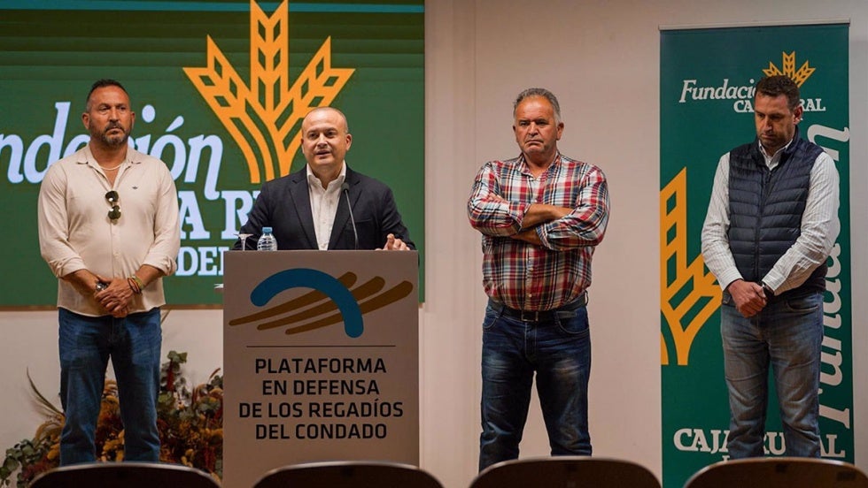 El PSOE presentará su propia propuesta sobre regadíos y los agricultores lo ven 'un despropósito'