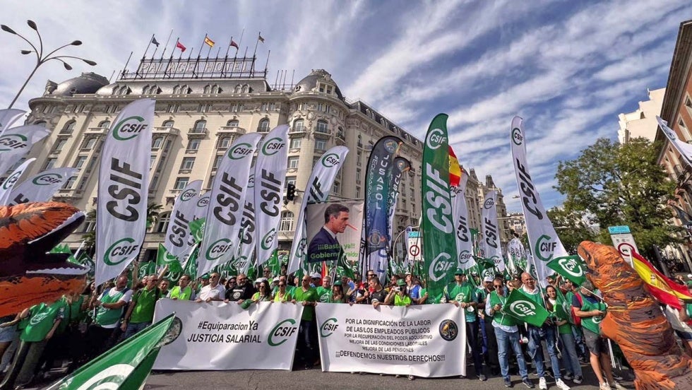 'Los empleados públicos sufren la falta de personal y de apoyo de las administraciones'