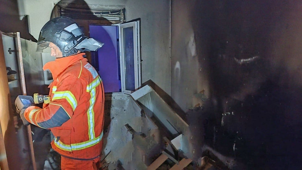 Sofocado el incendio declarado de madrugada en una casa en Bonares