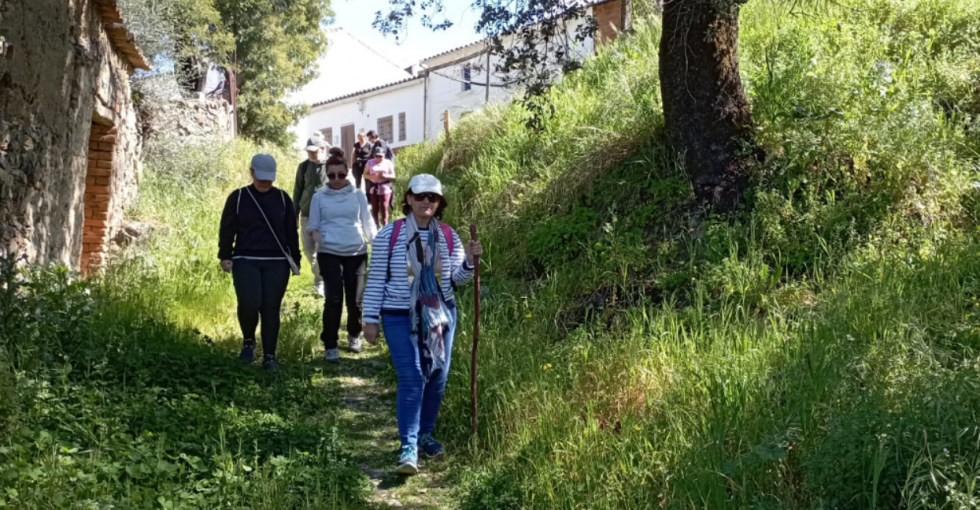 Almonaster crea una red de senderos con la recuperación de varios caminos públicos