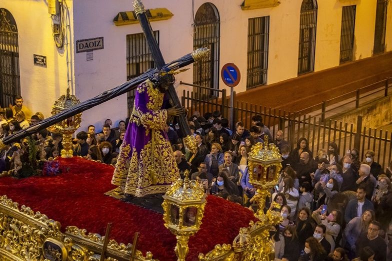 ......Martes Santo en Huelva: Cuando San Pedro rezuma Pasión