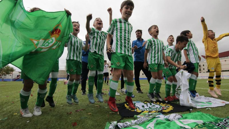 El Betis, campeón benjamín de la Huelva Capital Gañafote Cup tras vencer al Valladolid