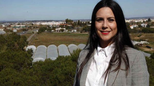 Bella Canales inunda las redes con un mensaje de ilusión “por el cambio que Lepe necesita”