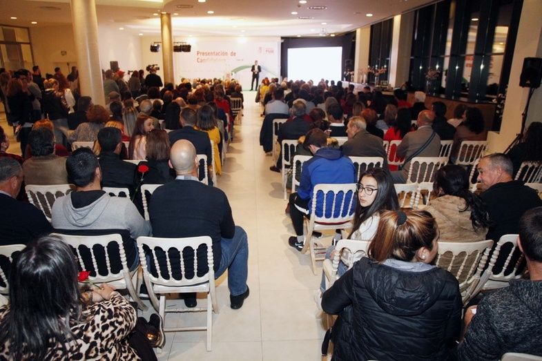 El candidato del PSOE en Isla Cristina quiere 'devolver' el municipio 'al lugar que le pertenece'