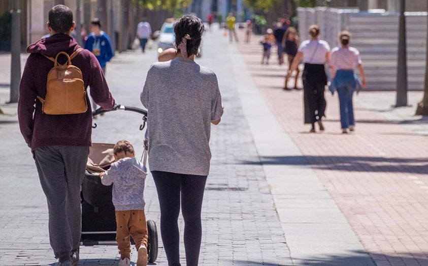 El Ayuntamiento de Huelva reclama “responsabilidad” a las familias tras constatar numerosos incumplimientos en el primer día de paseo de los menores