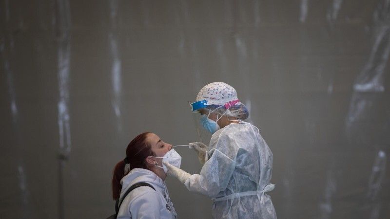 Huelva registra 122 nuevos contagios y 254 personas superan la enfermedad