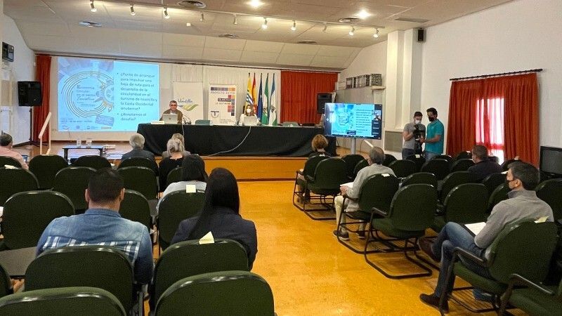 Debate en Islantilla:  “El turismo será circular o no será”