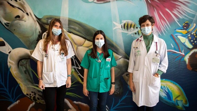 Tres pediatras del Hospital Juan Ramón Jiménez obtienen un galardón en el Congreso andaluz y extremeño