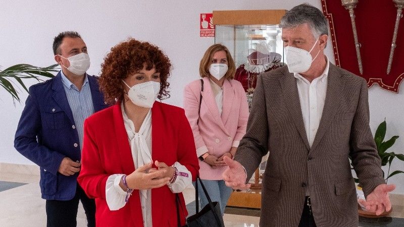 La Rábida y la agricultura centran los asuntos de María Eugenia Limón en su visita a Palos y Lucena