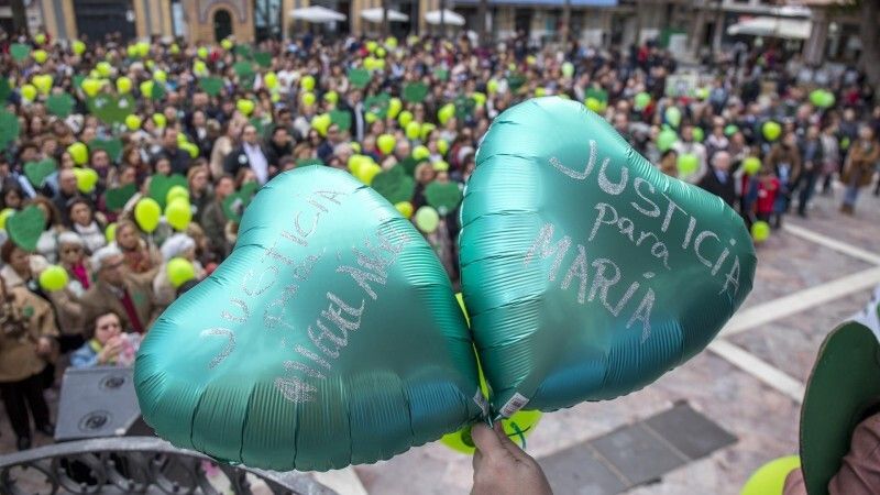 Las familias de las víctimas piden que se acelere el proceso del análisis del paño que cubría a la niña