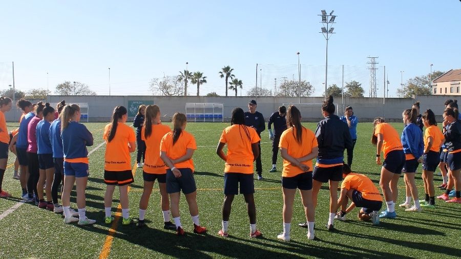El Sporting Huelva quiere atar la permanencia en Villarreal 