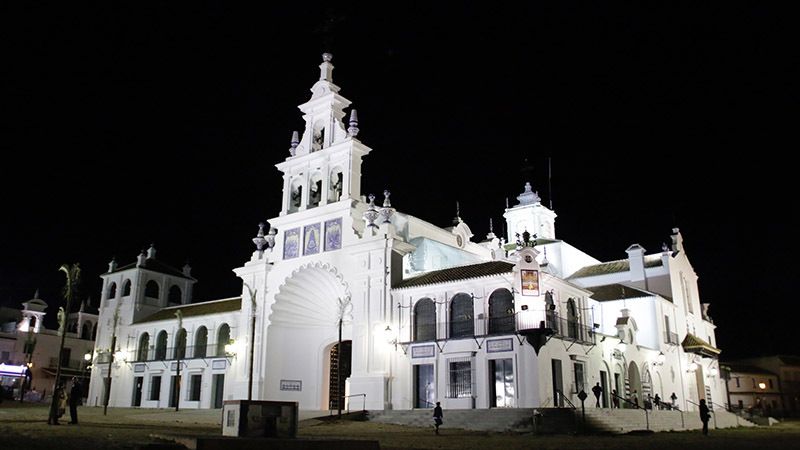La ermita del Rocío se pone guapa
