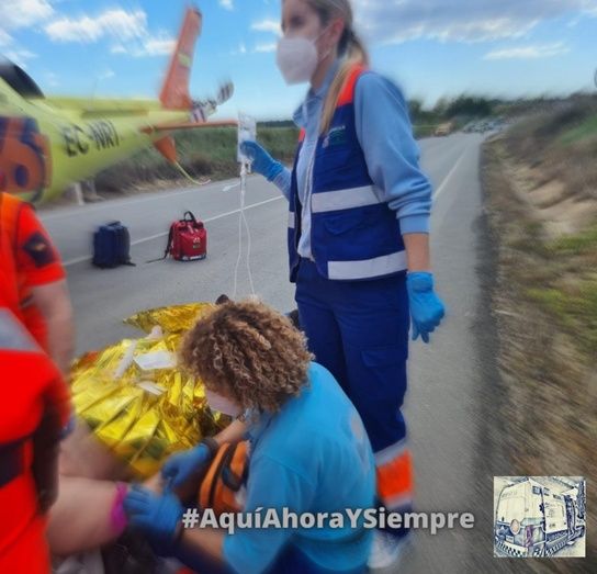 Trasladado en helicóptero a Sevilla uno de los heridos de un accidente entre tres vehículos