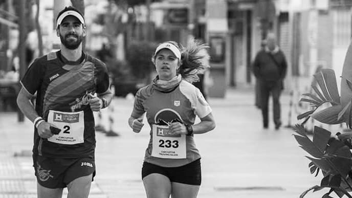 Título para Adrián Andivia y bronce para Jessica Valdayo en el Andaluz de Media Maratón