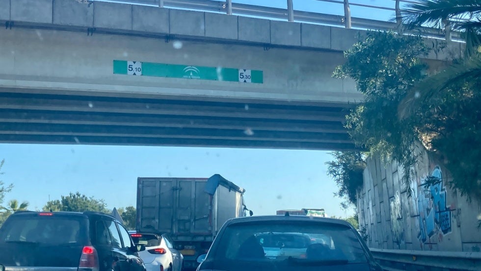 Colapso en el puente del Odiel por un accidente