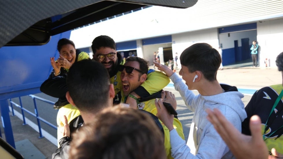 Mateo Marulanda logra para el SHM44 un podio en Jerez