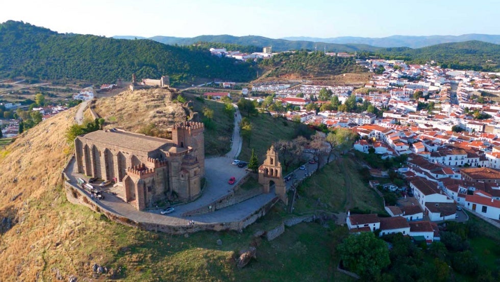 Aracena abre las puertas de su imponente castillo