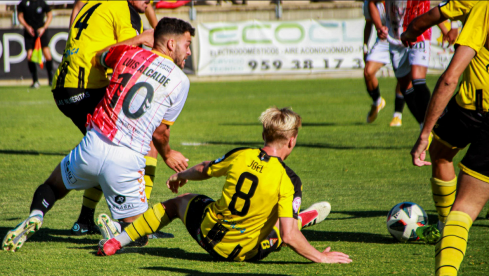 El Antequera adelanta las vacaciones del San Roque de Lepe (0-1)