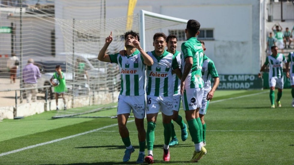 El San Roque recibe al Atlético Sanluqueño, equipo de playoff que flojea como visitante
