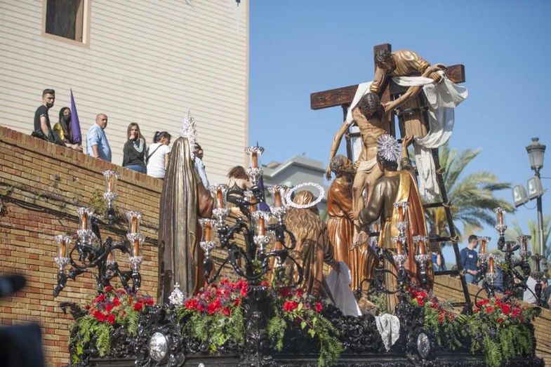 Viernes Santo en Huelva: Arte en las calles con el Descendimiento