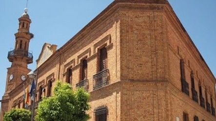 Nerva retoma su habitual mercadillo aunque con un cambio de ubicación