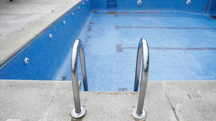 El runrún: Las piscinas, lío asegurado
