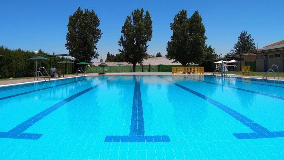 Villarrasa anuncia el cierre de su piscina municipal para este verano