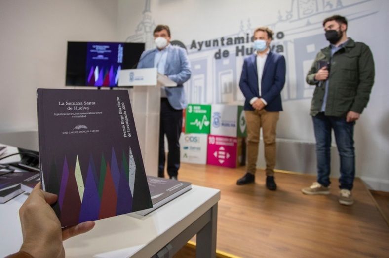 Se editan 300 ejemplares de ‘La Semana Santa de Huelva. Significaciones, Instrumentalizaciones y Ritualidad’