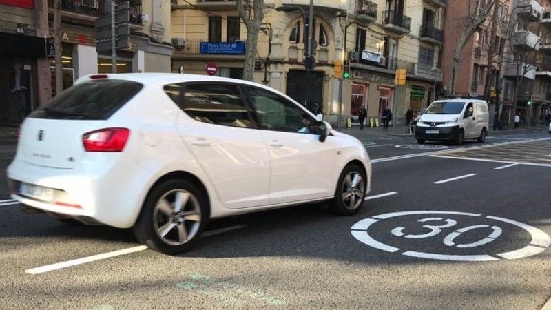 Entran en vigor los nuevos límites de velocidad en las vías urbanas y travesías a 20 y 30 km/h