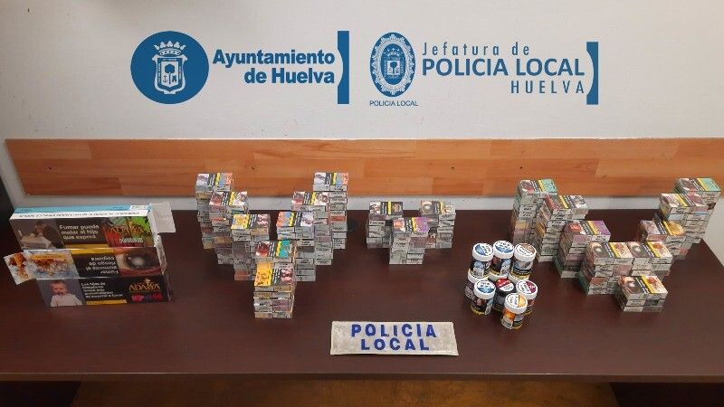 Incautan 190 paquetes de tabaco procedentes de la venta ilegal en cuatro establecimientos de la capital