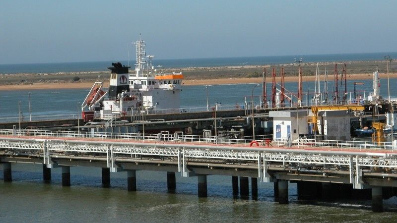 Cepsa renueva el Convenio de Buenas Prácticas Ambientales con el Puerto de Huelva