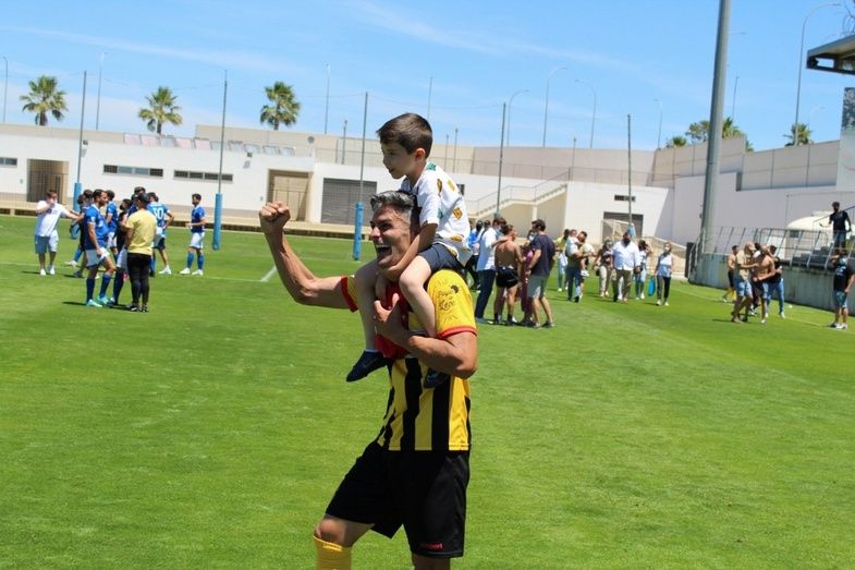 Se dieron las cábalas necesarias: el San Roque de Lepe asciende a la 2ª RFEF (2-1)