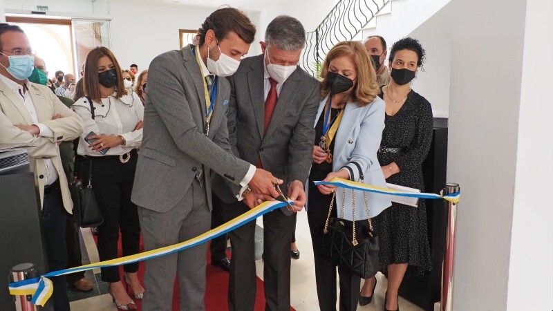 La Hermandad del Rocío de Palos organiza una exposición con motivo de su 50 aniversario