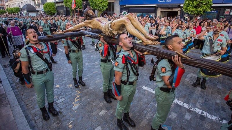 Los actos religiosos que se celebren en la calle deberán contar con autorización municipal