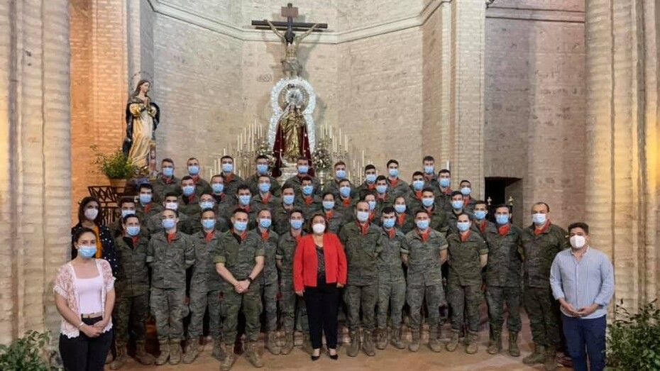 Alumnos de la Academia de Artillería de Segovia visitan Niebla