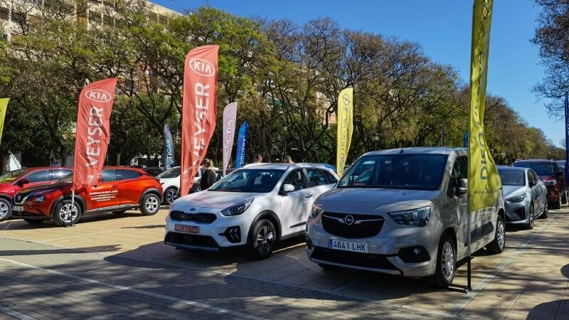 La avenida de Andalucía acoge hasta el domingo la muestra ‘Motor Ocasión’
