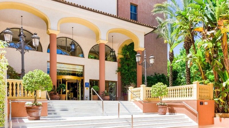 El chollo del verano vuelve al Hotel Tui Blue de Isla Cristina: un sueldo de 2.000 euros mensuales más todos los gastos pagados