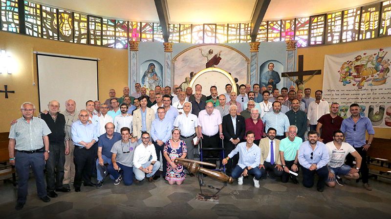 Maristas Huelva recupera el Día del Antiguo Alumno con un homenaje a seis docentes jubilados