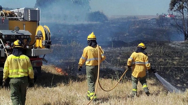 Logran estabilizar el incendio de Beas tras 23 horas de lucha contra el fuego