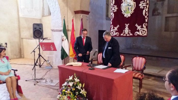 Aracena vuelve a proclamar como alcalde a Manuel Guerra