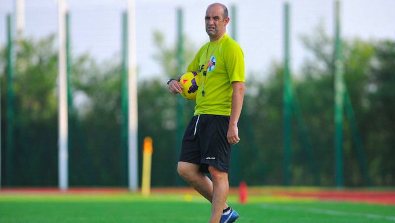Monteagudo ya está en Huelva y apretará en las negociaciones para que le aseguren un proyecto competitivo