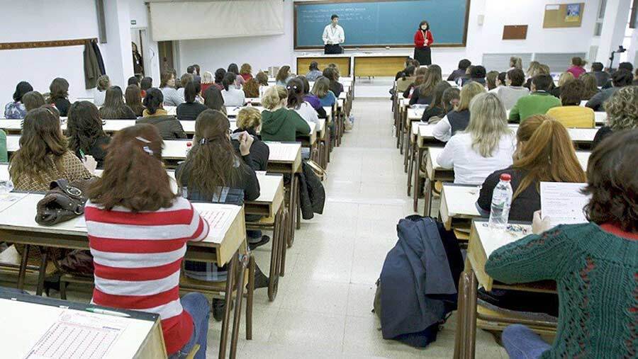 Más de 800 inscritos en Huelva para obtener los títulos de ESO y Bachiller
