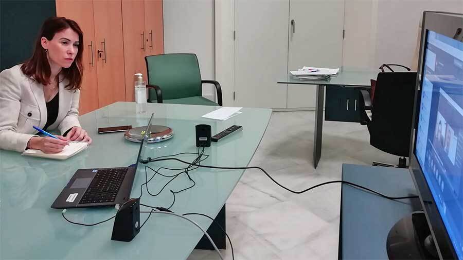 La Junta garantiza limpieza, agua y alimentos a más de 2.000 inmigrantes en los asentamientos de Huelva