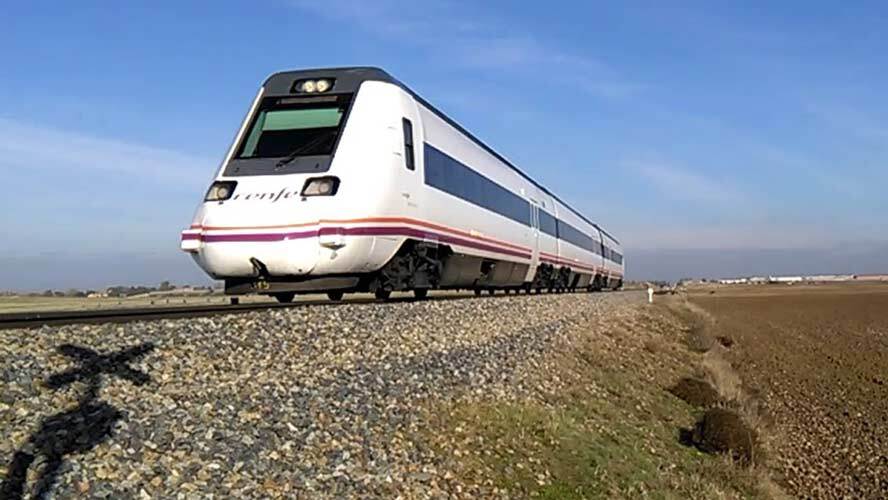 Adelante critica la supresión del tren Intercity Huelva-Madrid, más barato que el Alvia