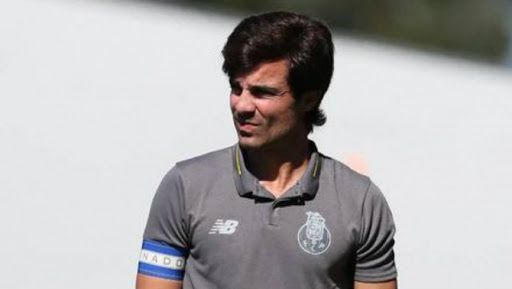 El exjugador del Recre Mario Silva, en el nuevo cuerpo técnico del Almería tras la destitución de Guti